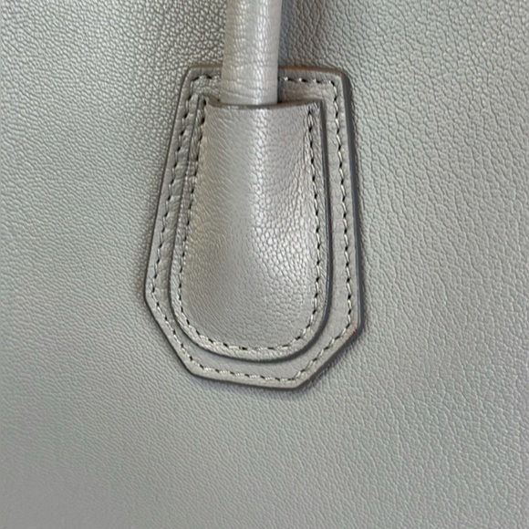 Givenchy Antigona Medium Leather Satchel | Grey | NEW - Picture 9 of 16